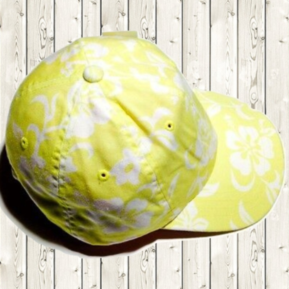 Buttery Hawaiian Floral Ladies Cap